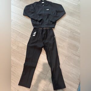 BNWOT MENS OFF WHOTE TRACKSUIT AUTHENTIC